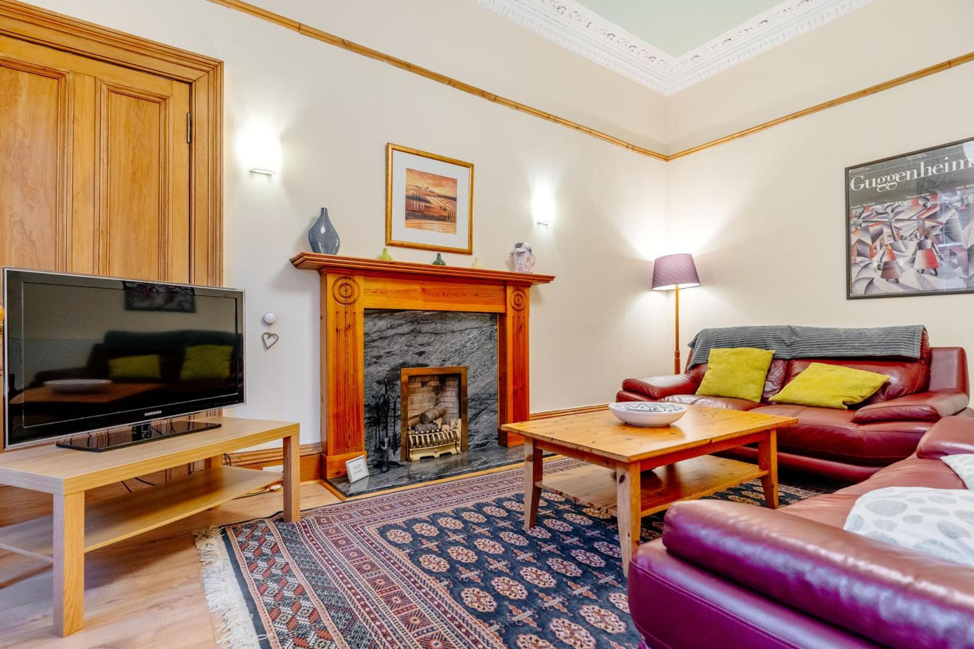 Beautiful Spacious Ground Floor Newington Flat 爱丁堡 外观 照片